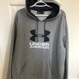 Men’s Under Armour hoodie size L